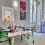 Two Levels In Historical Building - Happy Apartamento Menton