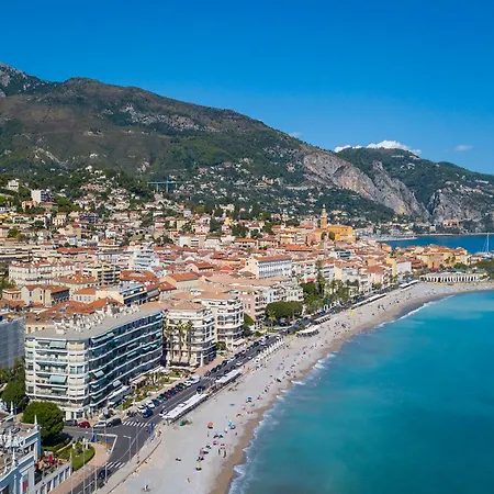 Two Levels In Historical Building - Happy דירה