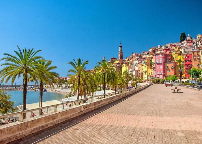 Two Levels In Historical Building - Happy Menton