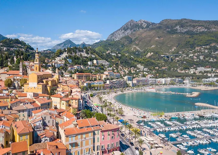 Two Levels In Historical Building - Happy Menton