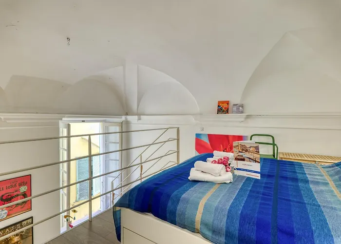 Two Levels In Historical Building - Happy Apartment *