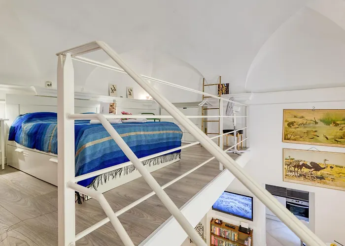 Two Levels In Historical Building - Happy *